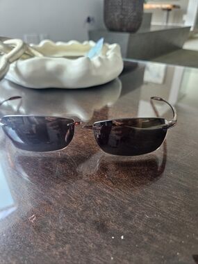 MAUI JIM "Lighthouse" Sunglasses, Broken - for Parts Only